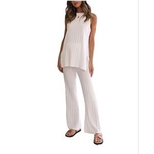 Breastfeeding friendly knit set